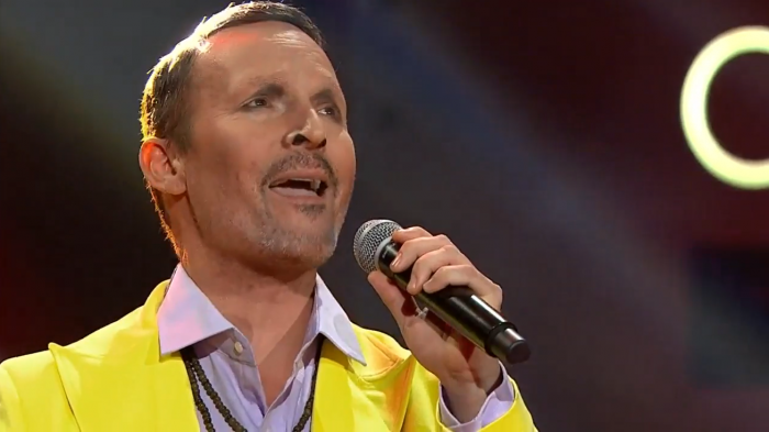 No fue de las mejores presentaciones: Miguel Bosé fue criticado por el jurado