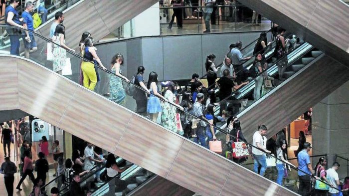 Preocupación por aglomeraciones debido a compras navideñas