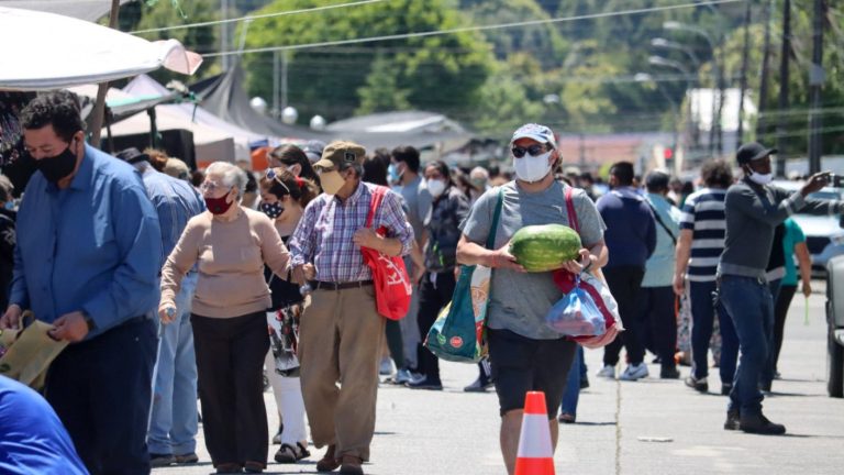Informe Epidemiológico revela que 41 comunas superan los 100 casos activos de COVID-19