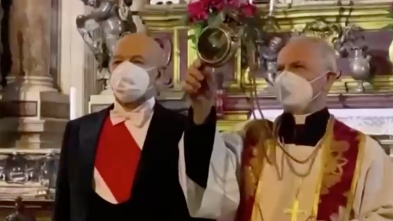 ¿Mal augurio por sangre de San Genaro? No ocurrió el “milagro” de su licuación y fieles temen por el 2021