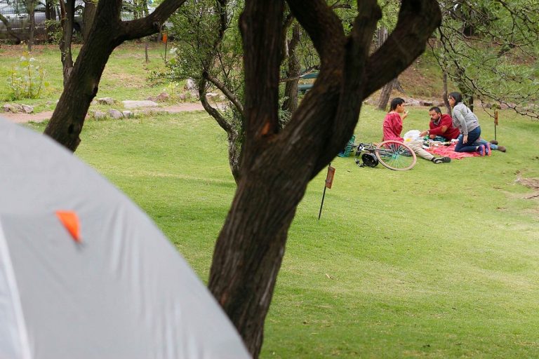 Autoridades buscan endurecer protocolo de funcionamiento de campings ante aumento de veraneantes