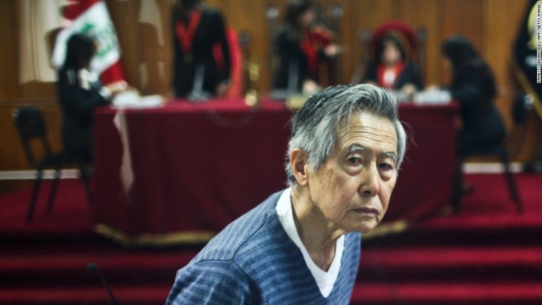 Fujimori es aislado en la cárcel tras presentar problemas respiratorios: Médico pide test de COVID-19