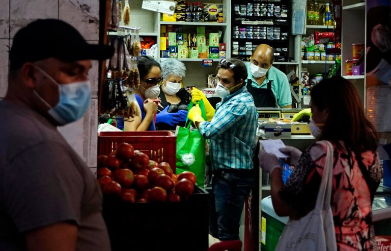 Los productos que se restringen de comprar de manera presencial en fase de Cuarentena