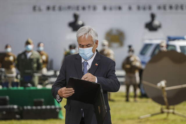 Presidente Piñera firmó decreto que permite a las FF.AA. colaborar en controles migratorios