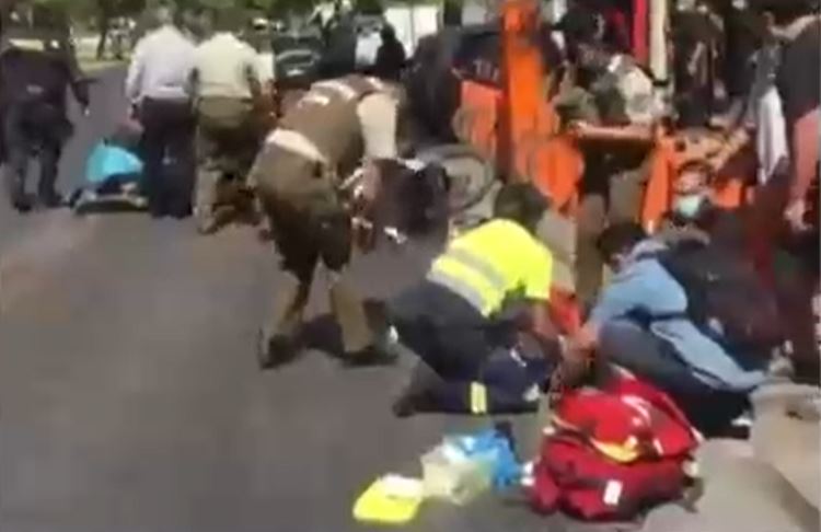 Matthei dice que no está confirmado que hayan sido los delincuentes los que le hayan disparado al carabinero