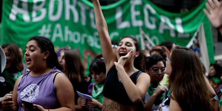 Ya es ley: Argentina promulgó iniciativa que legaliza el aborto hasta las 14 semanas de gestación