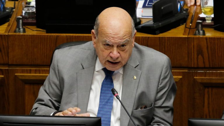 Insulza baja opción presidencial, pero llamó a elecciones internas en el PS para definir al candidato