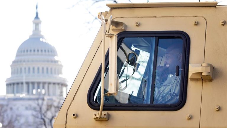 Washington: Hombre armado con 500 municiones fue detenido y aseguró que estaba 