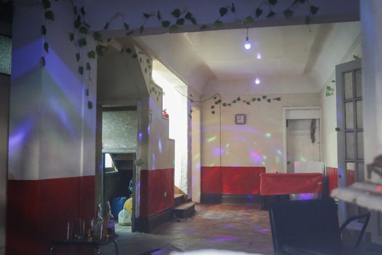 Colombia: Extranjeros que sean sorprendidos en fiestas clandestinas serán expulsados del país