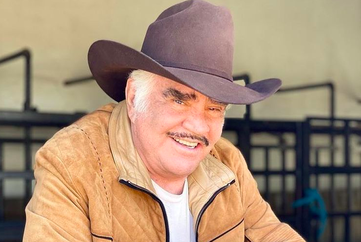 Joven que denunció a Vicente Fernández por acoso: “Es un pervertido y no entiendo por qué lo defienden”