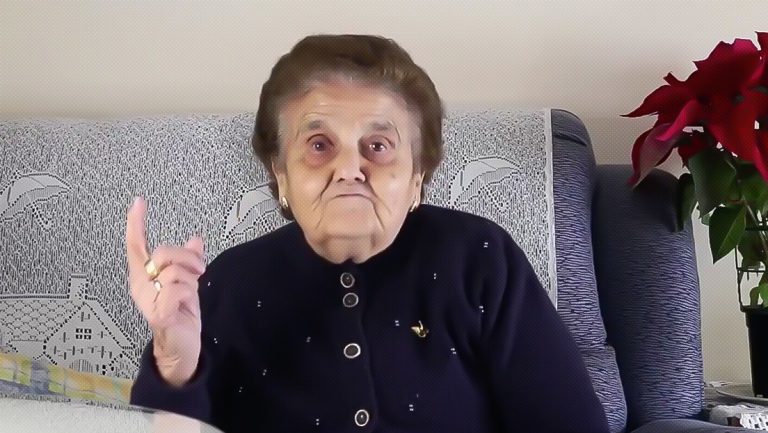 Abuela se vuelve viral por defender a su región ante los comentarios negativos de un youtuber