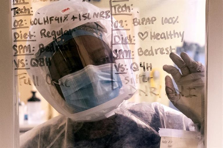 La crisis no da tregua: Estados Unidos supera los 25 millones de contagios por COVID-19