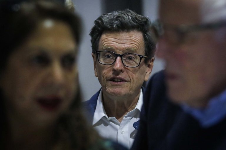 Carlos Larraín se molestó por pregunta en TV sobre su hijo: 