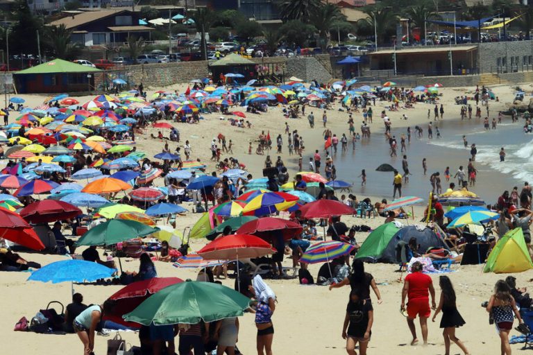 Alcalde (s) de El Quisco: “Es una aberración, el Gobierno se equivoca con sólo enviar a Algarrobo a Fase 2”