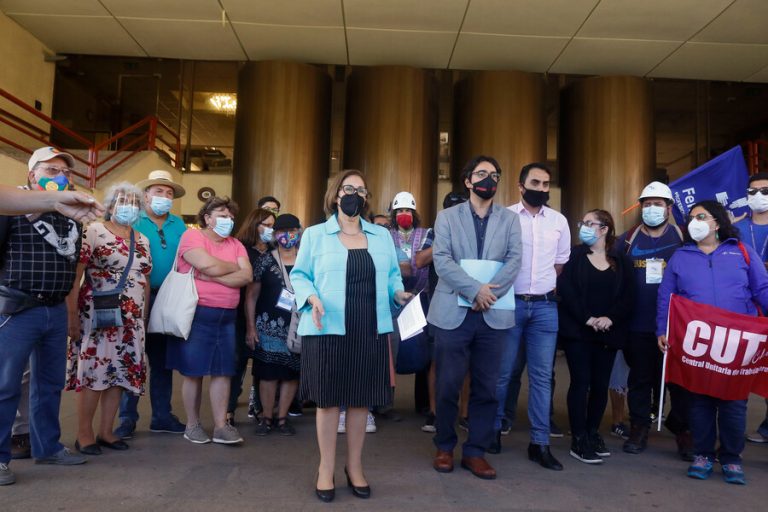 Proyecto de indulto avanza en el Congreso: Comisión de DD.HH. del Senado aprueba la idea de legislar