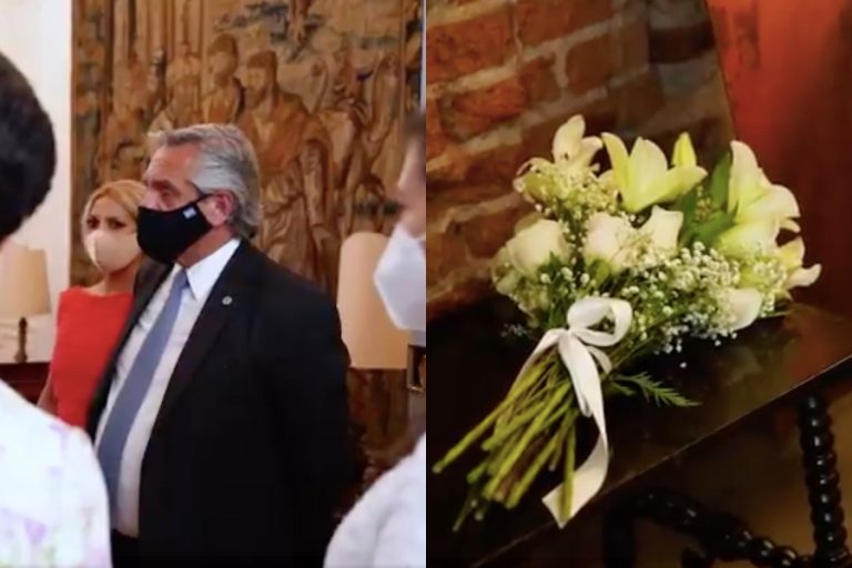 Alberto Fernández homenajeó a Salvador Allende con una placa recordatoria y un arreglo floral