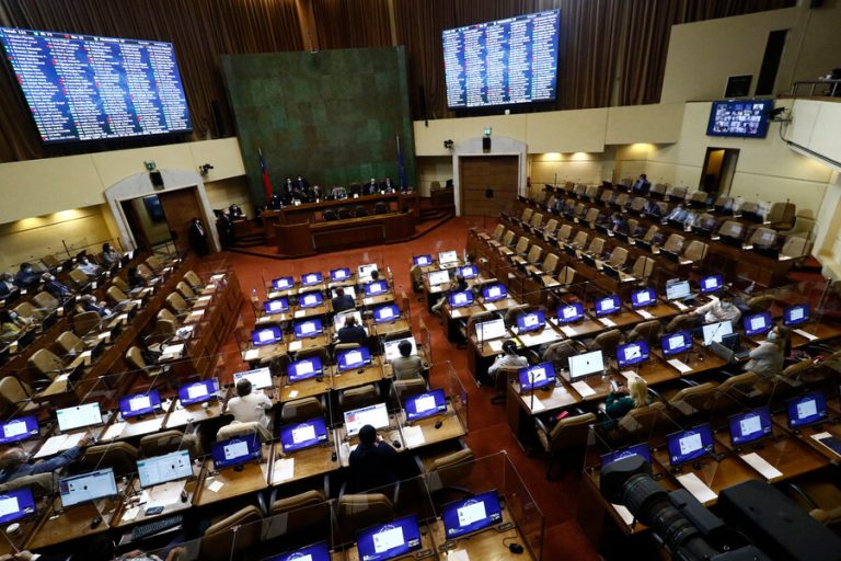 Será ley: Aprueban proyecto que extiende Seguro de Cesantía y beneficios de la Ley de Protección al Empleo