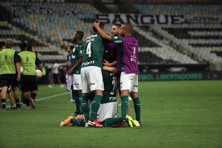 Palmeiras de Kuscevic superó en la agonía a Santos y se coronó campeón de la Copa Libertadores