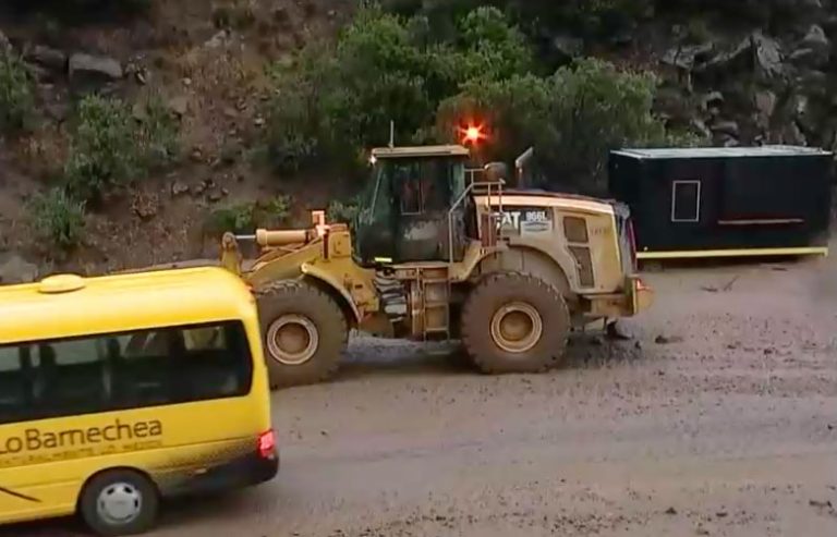 Onemi declara Alerta Amarilla en Lo Barnechea por aluvión en la ruta camino a Farellones