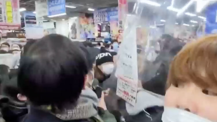 15 minutos de caos por la PlayStation 5: Así fue la locura total en una venta en Japón