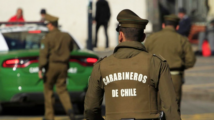 Dos detenidos tras tour delictual: Robaron auto en Clínica Las Condes y un celular