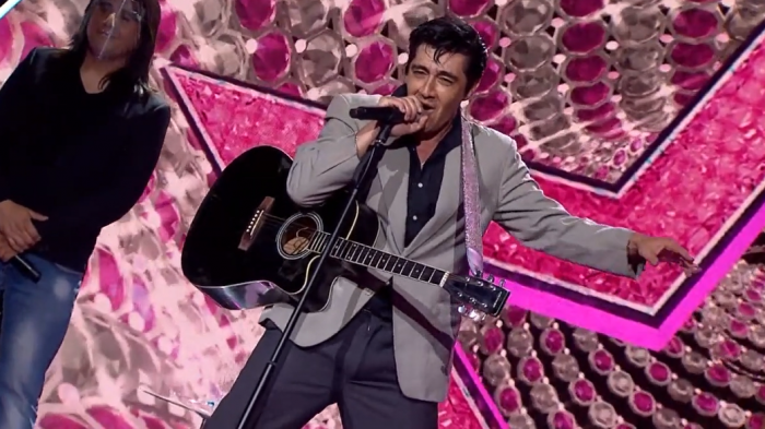 Con harto baile Elvis Presley logró pasar a la siguiente etapa de Yo Soy