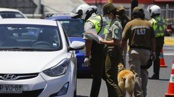 ¿Deberían retroceder todas las comunas a cuarentena? Conoce el análisis sanitario de expertos