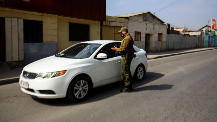 Mujer intentó atropellar a Carabinero tras evadir control policial en Puerto Montt