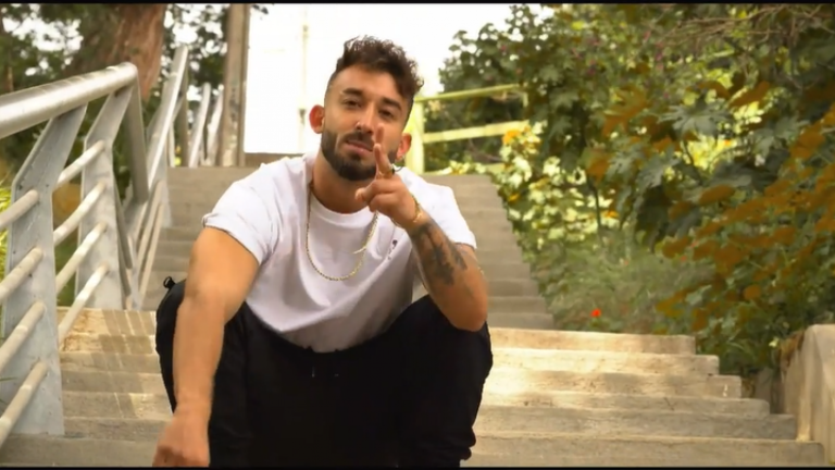 Efens lo dio todo con su propuesta musical en El Gran Flow Axe