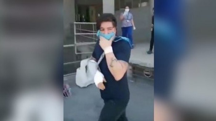 Rodrigo Belmar fue increpado por personal de la salud en Santiago