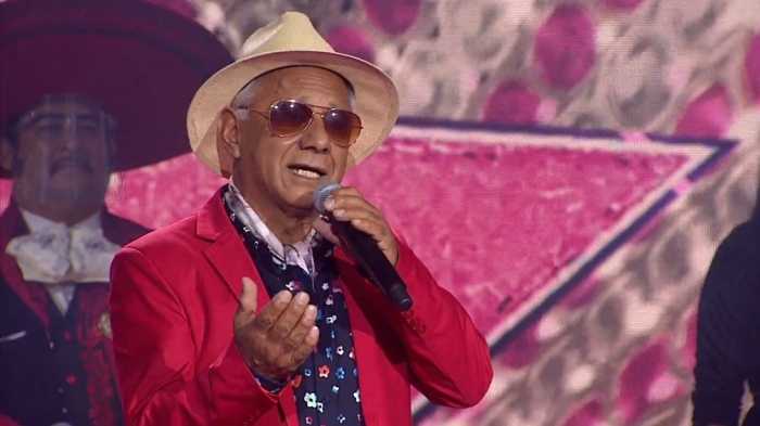 Con un tremendo estilo el imitador de Nicola Di Bari sorprendió al jurado