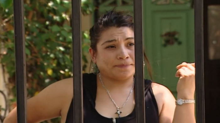 Vecinos hacen llamado de ayuda a la municipalidad: Reclaman contra mujer que se tomó vivienda y subarrienda la propiedad