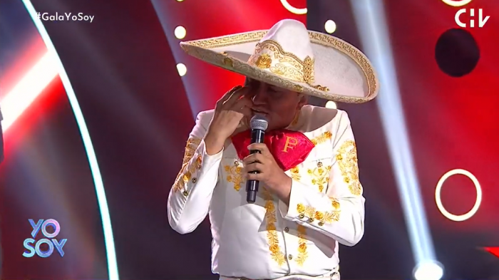 No estuvo a la altura: Así fue la presentación de Pedro Fernández