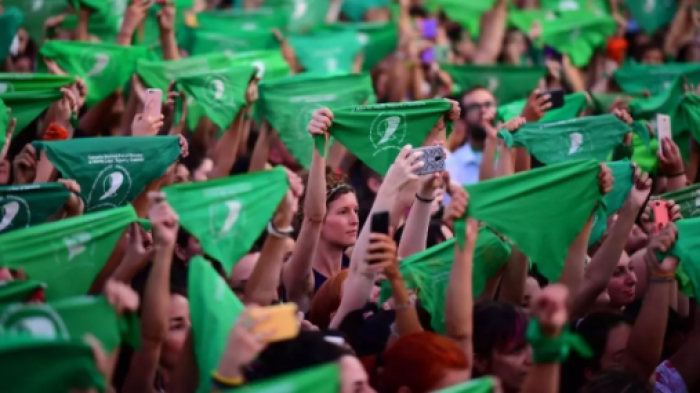 Comienza la discusión sobre despenalización del aborto: Gobierno no está a favor de permitirlo sin las tres causales