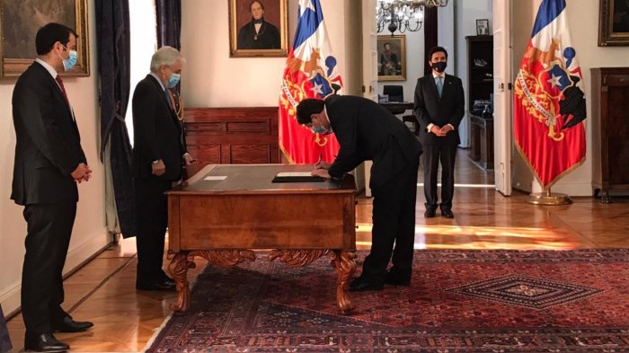 Ignacio Briones deja el Ministerio de Hacienda para posible candidatura presidencial