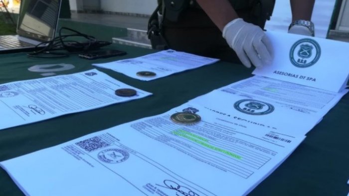 Detienen a ingeniero que vendía permisos falsos a 5 mil pesos