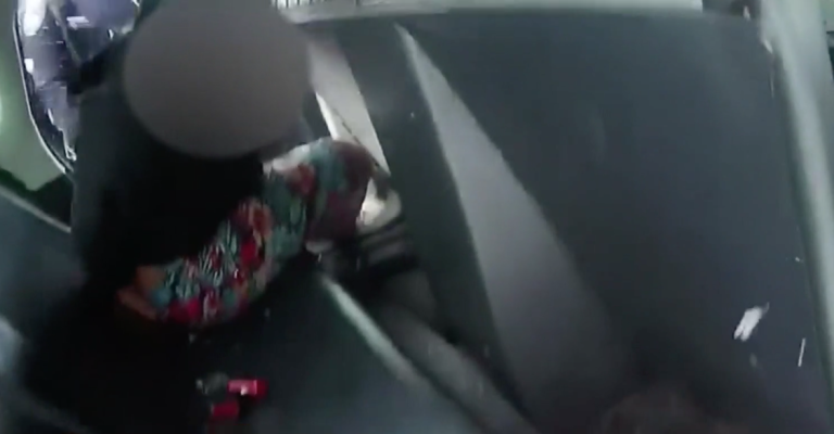 Niña de 9 años es esposada y rociada con gas pimienta en Estados Unidos en operativo por 