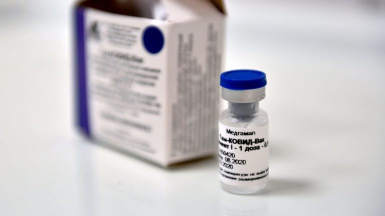 México autorizó el uso de emergencia de la vacuna rusa Sputnik V