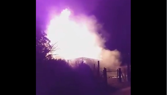 Dos cabañas y una capilla: Nuevos ataques incendiaros en Arauco afectaron a al menos 4 inmuebles