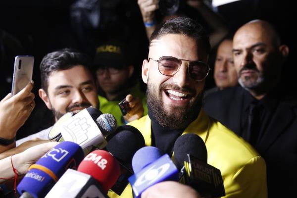 Provocó aglomeraciones: Policía suspende encuentro de Maluma con sus fans por violar normas sanitarias