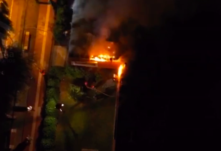 Incendio afectó oficinas de la Municipalidad de Villarrica: Investigan intencionalidad