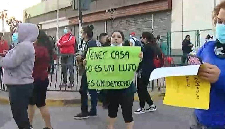 Ukamau exige soluciones habitacionales en pandemia para que familias hacinadas puedan tener 