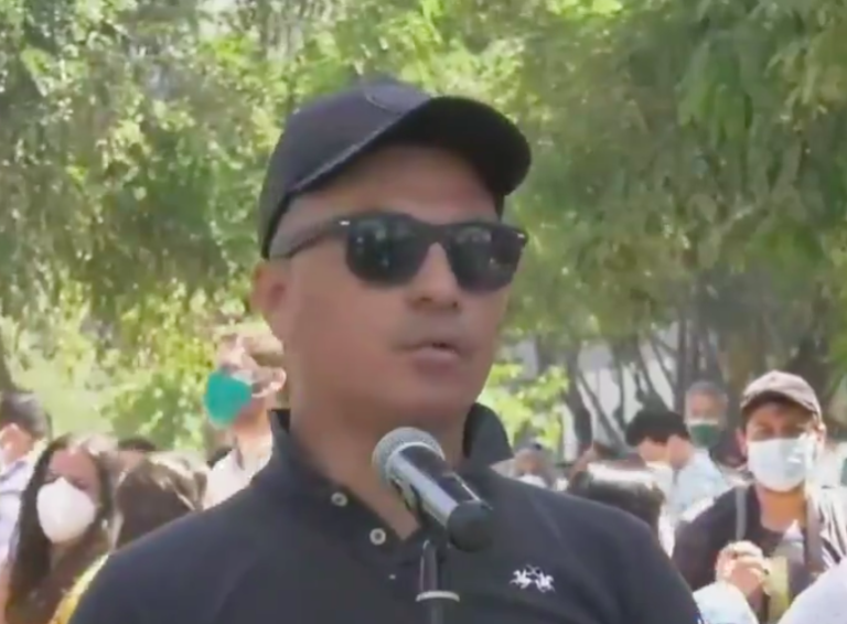 Candidato de lista Apruebo Dignidad llamó a no vacunarse y se declaró 