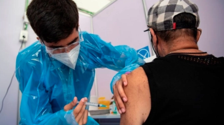 Más de un millón de inoculaciones: El avance del proceso de vacunación contra el COVID-19 en Chile
