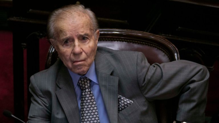 Muerte de Carlos Menem: Municipio argentino se resta del duelo tras declararlo persona non grata