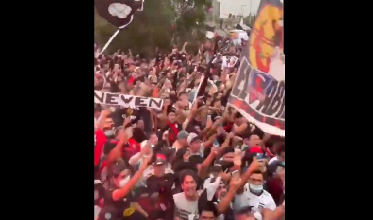 “Que hermoso, hermano”: Javier Parraguez registró el arengazo a Colo Colo en el Monumental