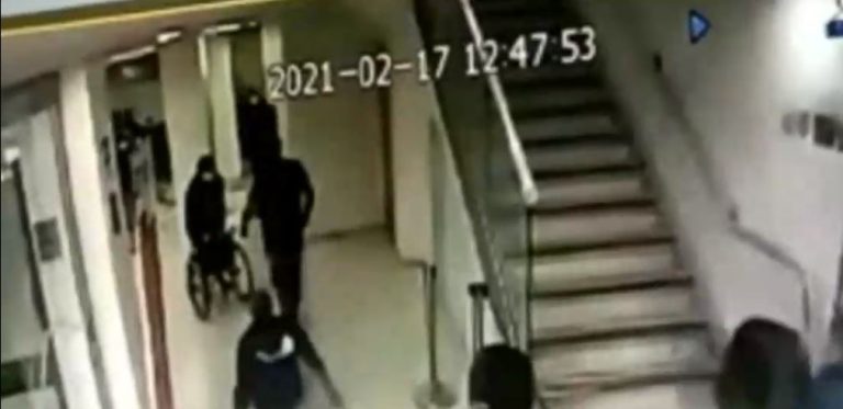 Altercado en sucursal de banco en Puente Alto termina con dos sujetos detenidos por amenazas