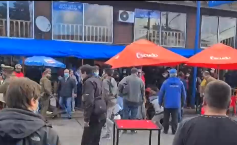 Un carabinero y un civil resultan baleados en medio de asalto a joyería en Villarrica