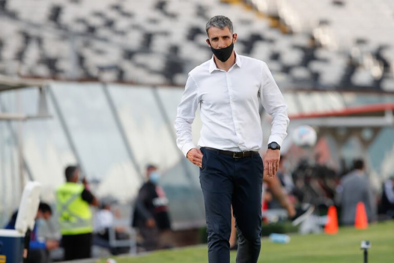 Juan Pablo Vojvoda dejó de ser oficialmente el entrenador de La Calera