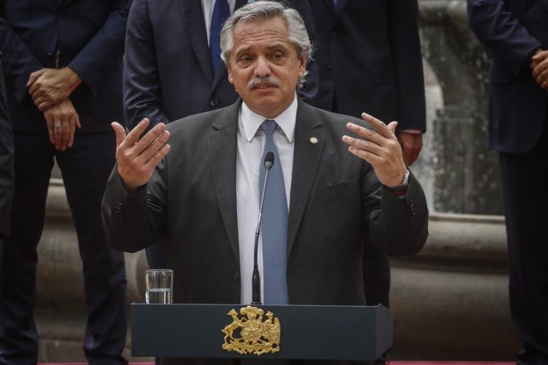 Diputados bolivianos nominaron a Alberto Fernández al Premio Nobel de la Paz